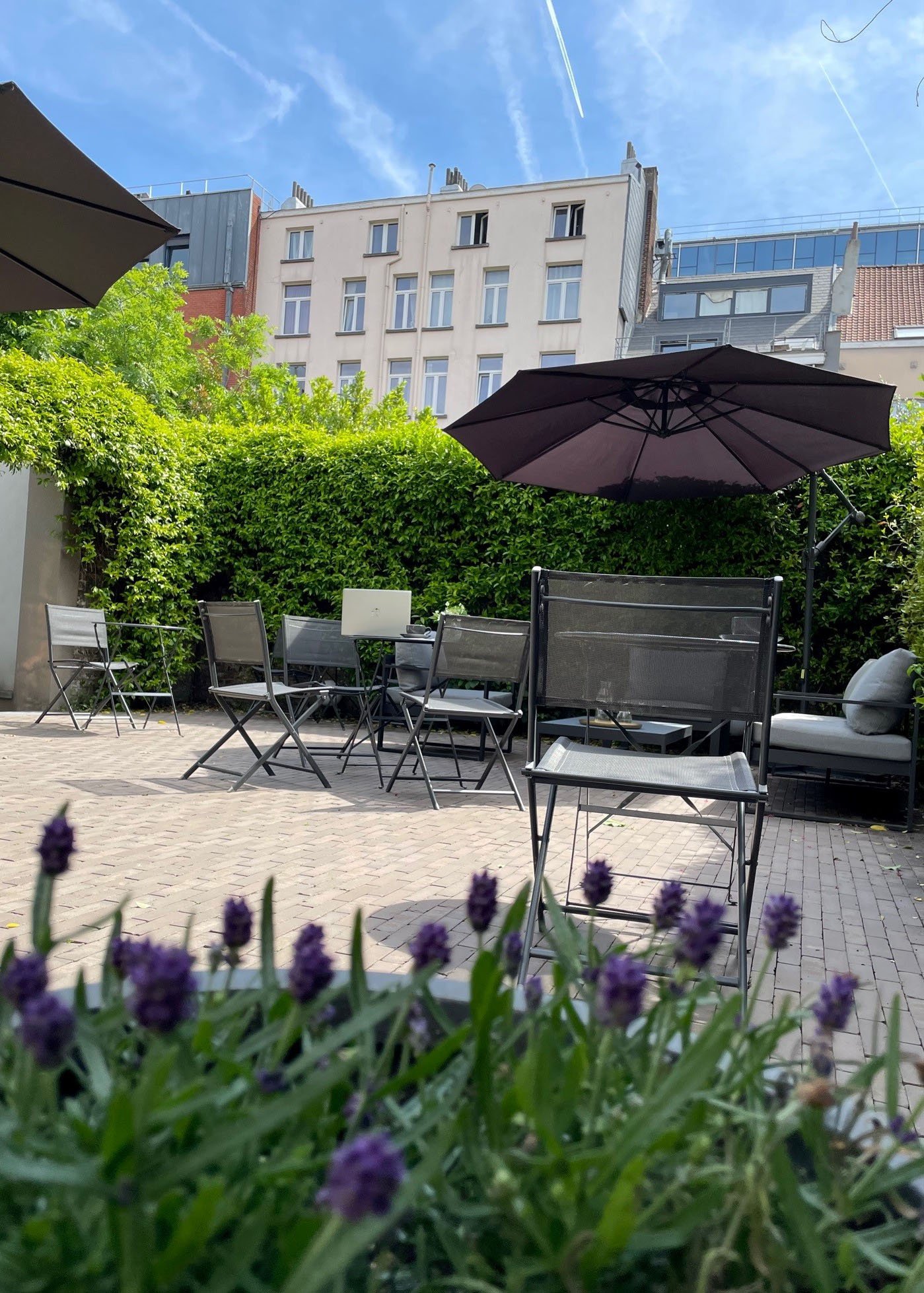 brussels-courtyard-7-low